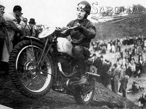 Sarola Cross 1945, Grizzly, de Rudder
